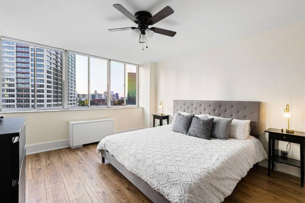 1109-extra Lg-king Bed-1 Free Park-fast Wifi-dtw Atlanta